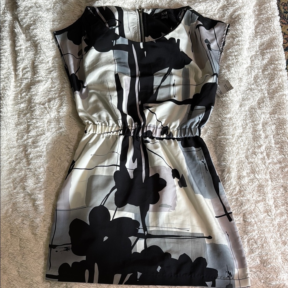 Forever 21 Floral/Geometric Dress